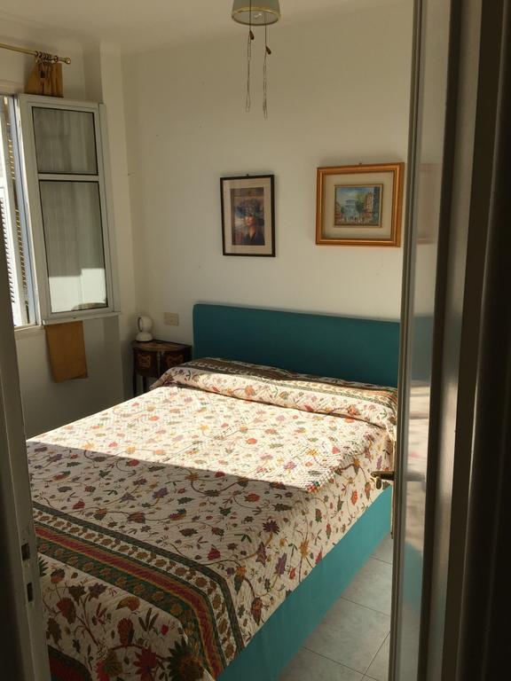 Appartement Palais Henri IV Nice Kamer foto