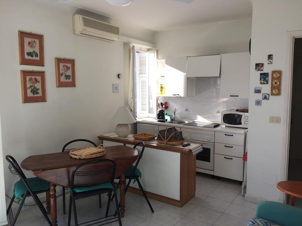 Appartement Palais Henri IV Nice Kamer foto